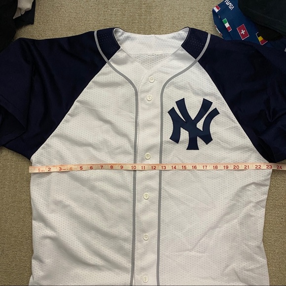 Majestic New York Yankee Jersey - Picture 6 of 7